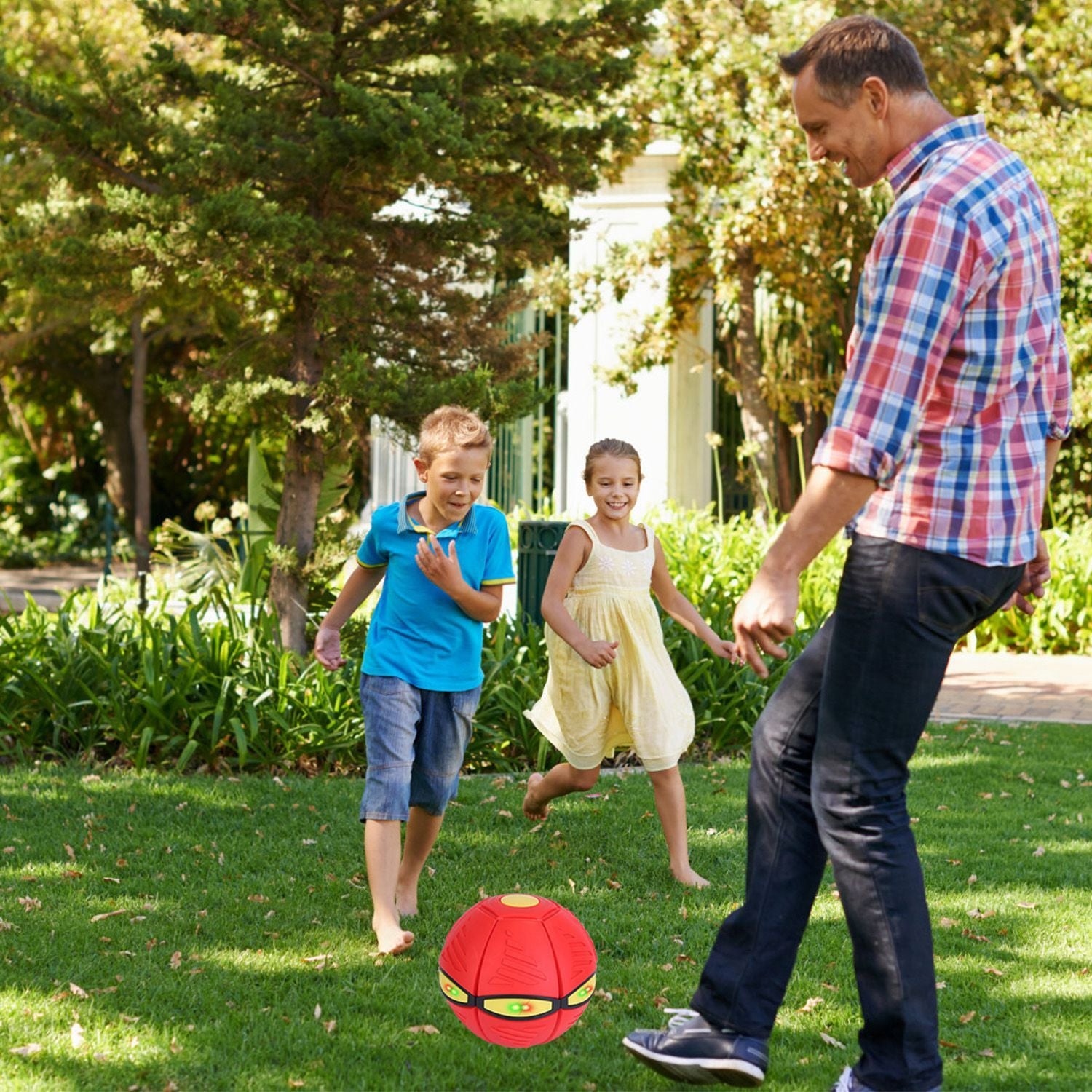 4 Pack Flying Saucer Ball Electric Colorful Flying Toy UFO Ball With LED Lights For Pet Children Outdoor Toy